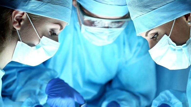 Chronesch Prostatitis, komplizéiert duerch e sklerotesche Prozess, erfuerdert Chirurgie