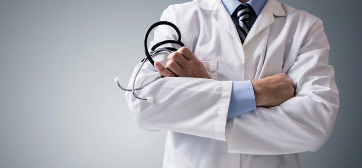 Urologist verschreift Behandlung fir Patienten mat Unzeeche vun Prostatitis